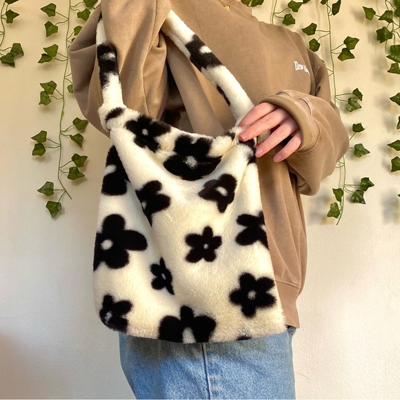 Bags Y2k Inspired Black And White Faux Fur Flower Purse Tote Bag